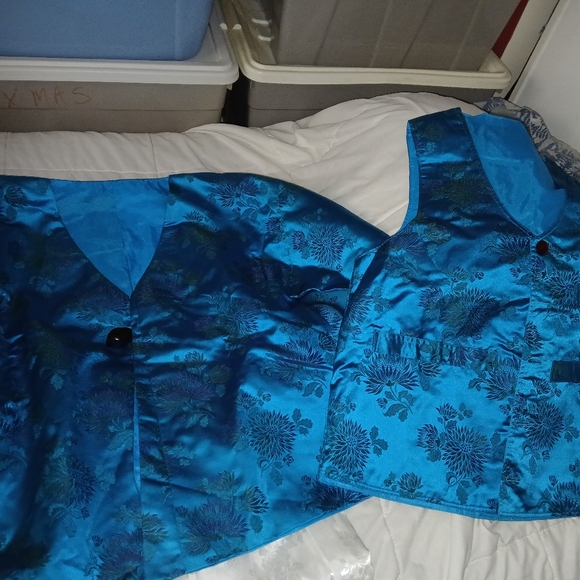 Men's and women's clothing - Picture 2 of 4